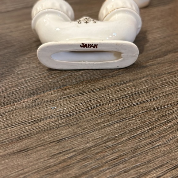 Vintage salt & pepper shakers made in Japan candelabra with box & orange black - Picture 7 of 11